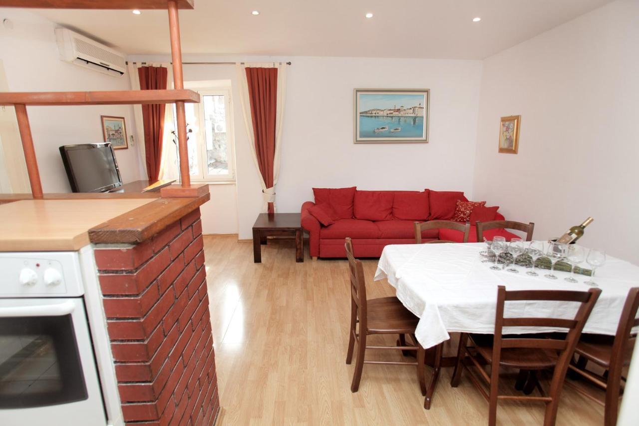 Phaedra Apartment Trogir Ngoại thất bức ảnh